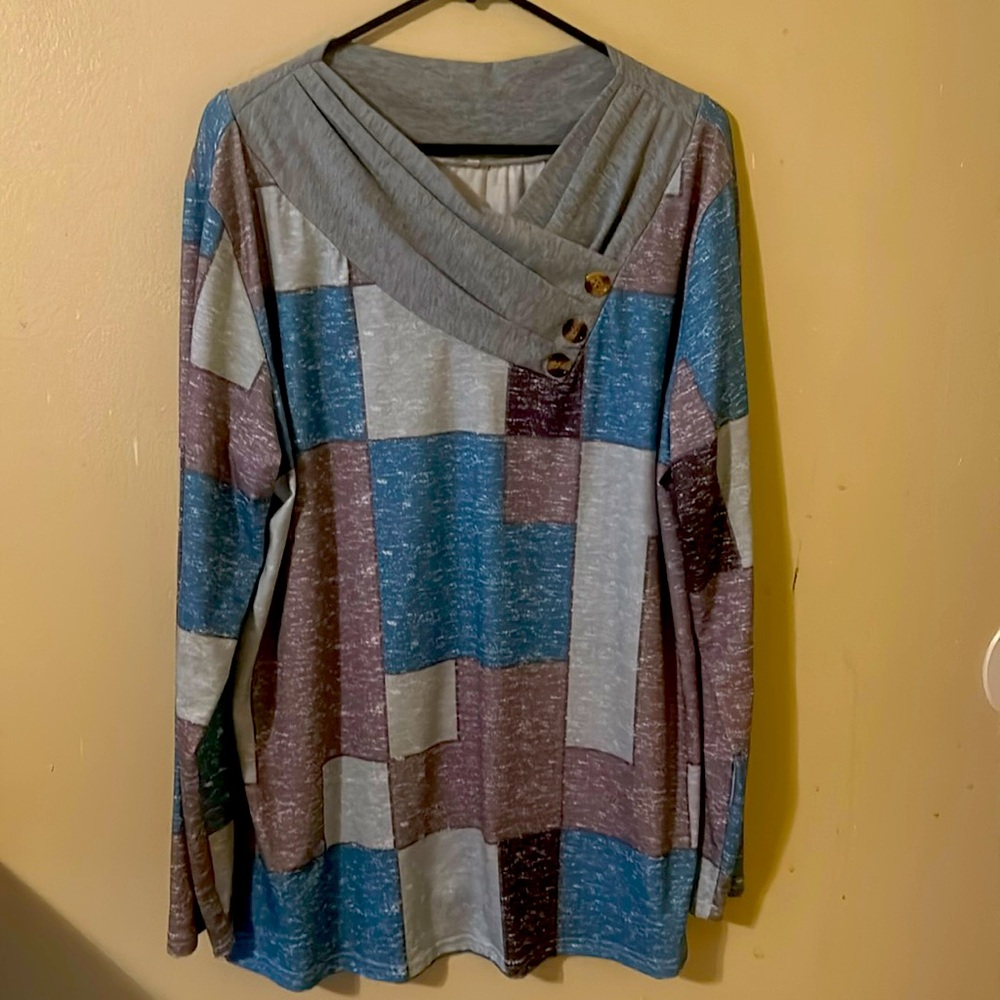 Women’s shirt